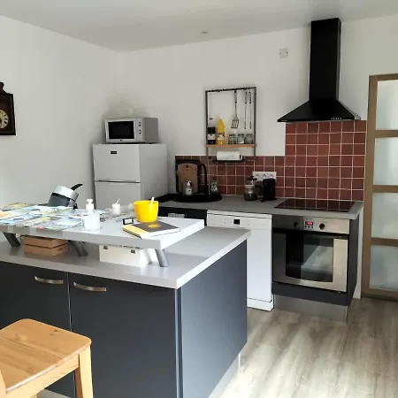 Bienvenue Chez Philippe Et Pascale Appartement Villedieu-les-Poëles Buitenkant foto